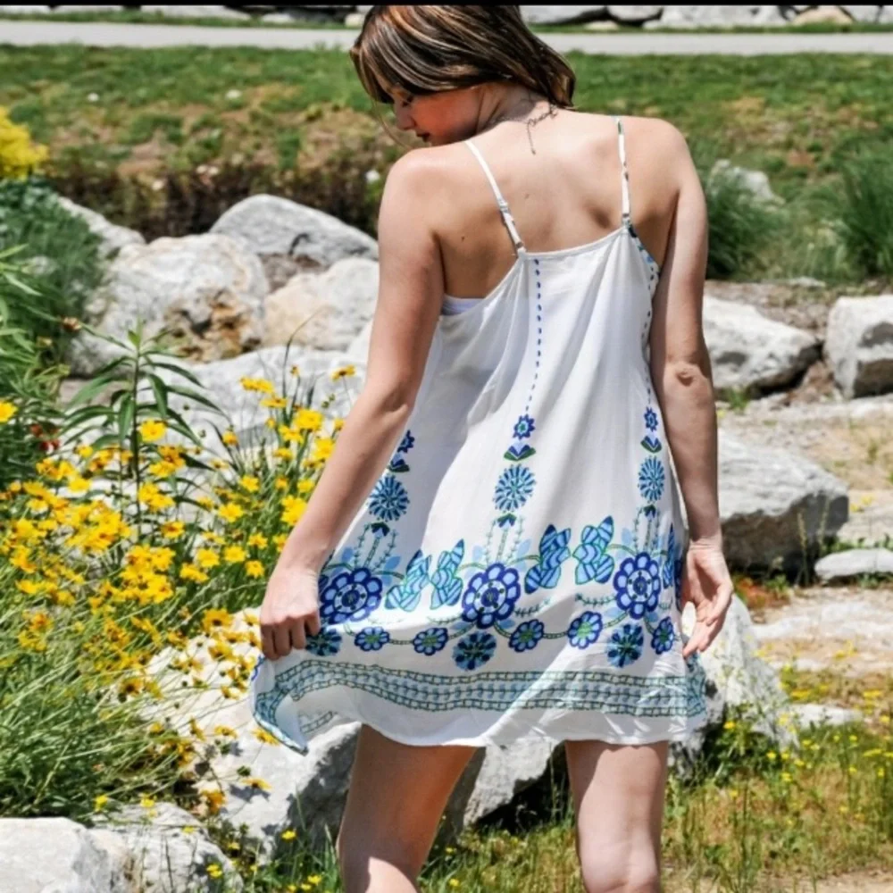 ••3/$15•• Velzera / airy summer dress or swim coverup - Picture 7 of 12
